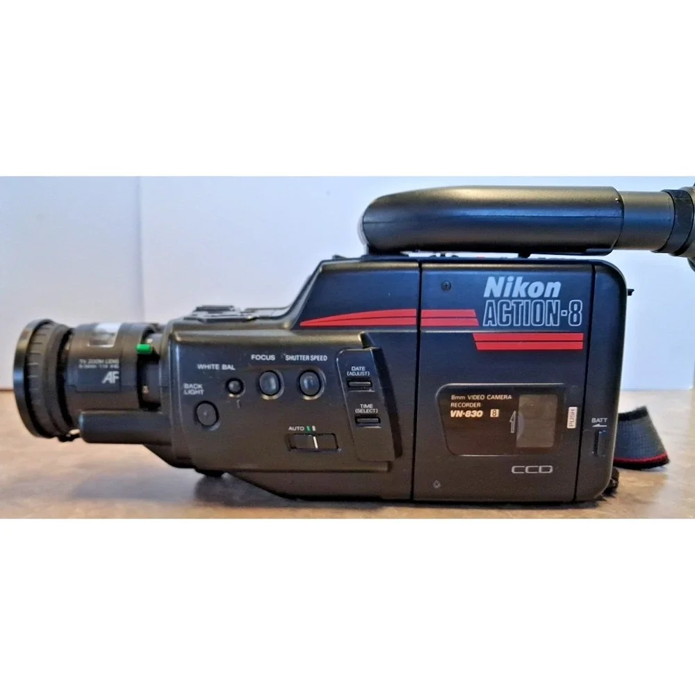 Vintage Nikon ACTION 8 VN-830 8mm Video Camera Recorder